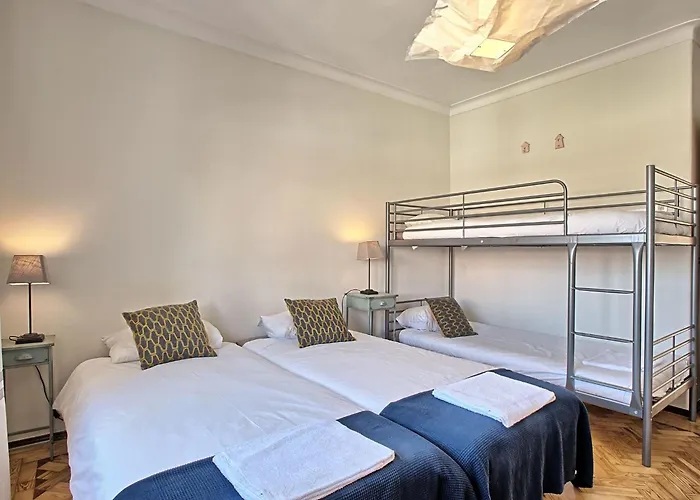 Fuer 17 Personen Und 1 Kind In By Interhome