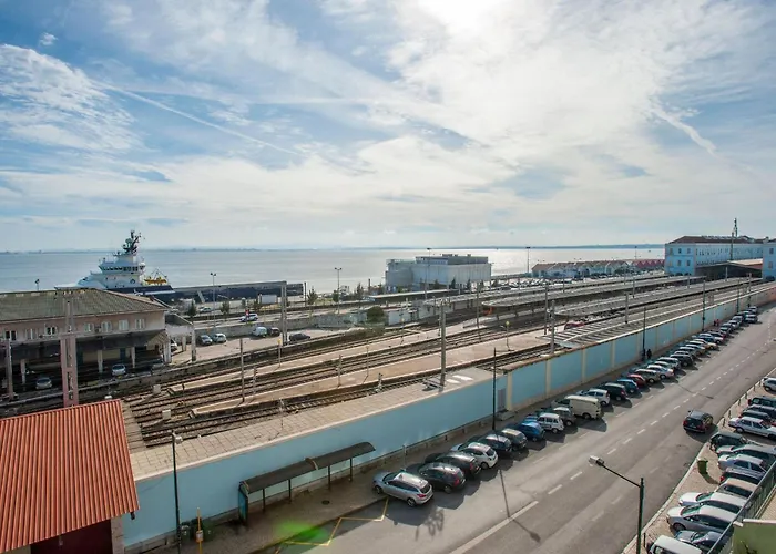 Apartman Fuer 17 Personen Und 1 Kind In By Interhome Lisboa