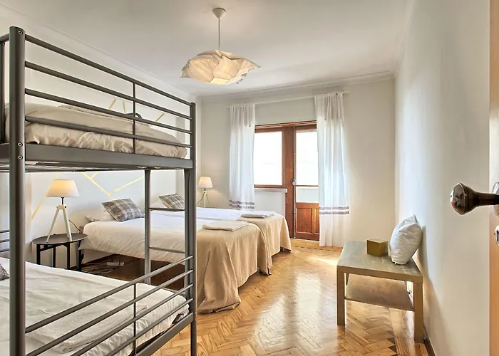 Fuer 17 Personen Und 1 Kind In By Interhome