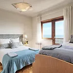 Fuer 17 Personen Und 1 Kind In By Interhome Appartamento Lisbona
