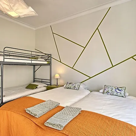 公寓 Fuer 17 Personen Und 1 Kind In By Interhome Lisboa