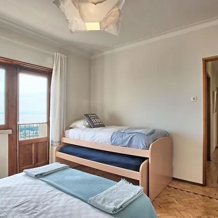 Fuer 17 Personen Und 1 Kind In By Interhome 아파트 *