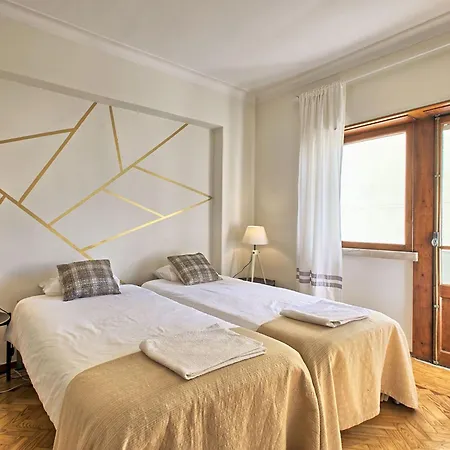 Fuer 17 Personen Und 1 Kind In By Interhome شقة *