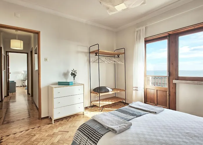 Fuer 17 Personen Und 1 Kind In By Interhome شقة Lisboa