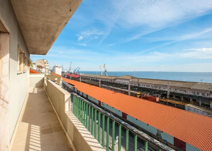 Fuer 17 Personen Und 1 Kind In By Interhome