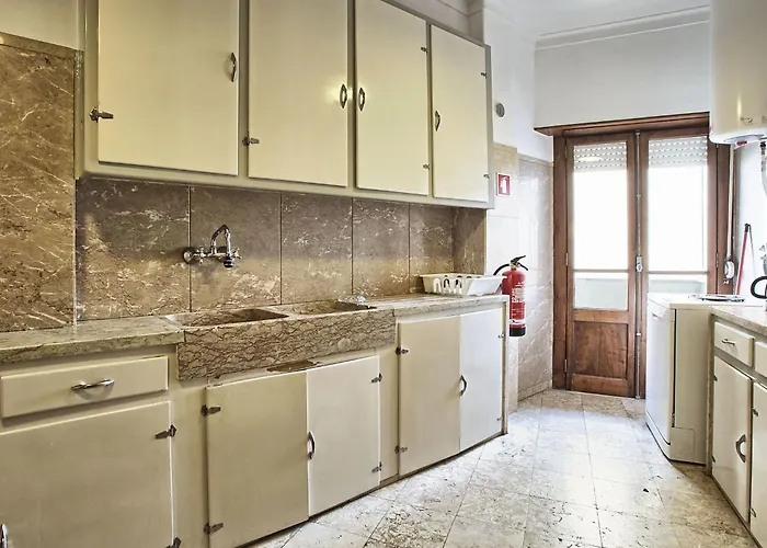 Fuer 17 Personen Und 1 Kind In By Interhome