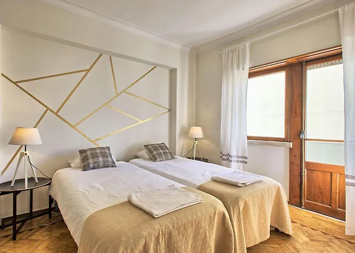 Fuer 17 Personen Und 1 Kind In By Interhome شقة *