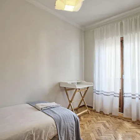 Fuer 17 Personen Und 1 Kind In By Interhome * リスボン