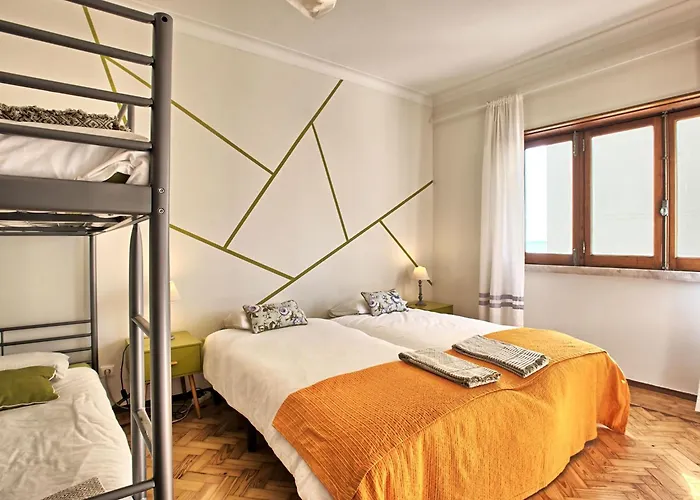 Fuer 17 Personen Und 1 Kind In By Interhome