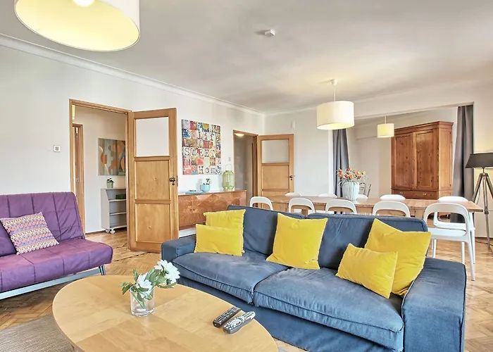 Fuer 17 Personen Und 1 Kind In By Interhome Apartment