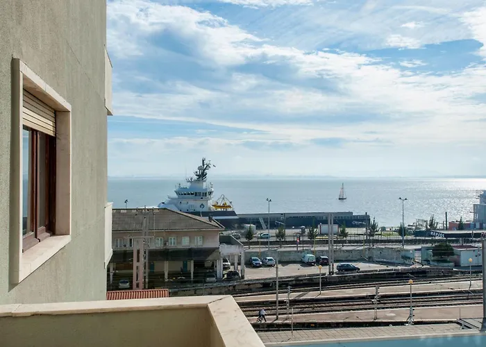 Fuer 17 Personen Und 1 Kind In By Interhome Lissabon